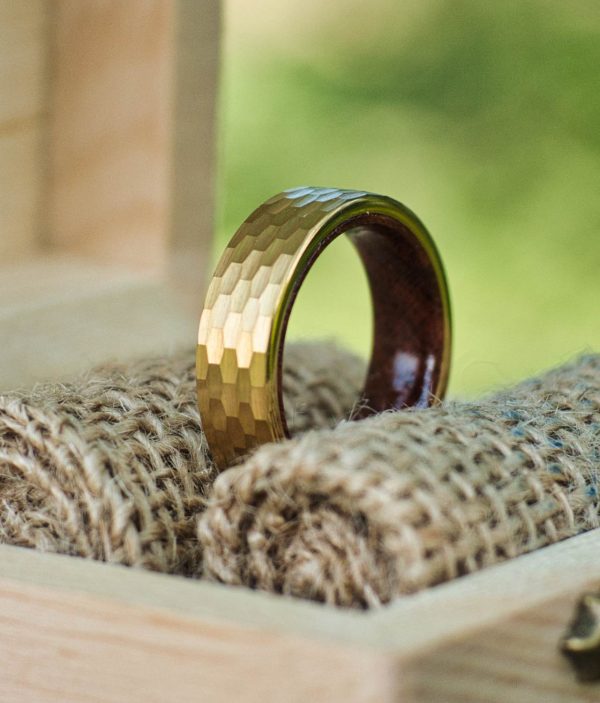 Ring Altair with Wood